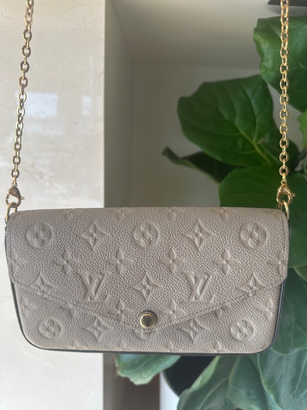 Louis Vuitton Beige Crossbody Bag with Gold Chain